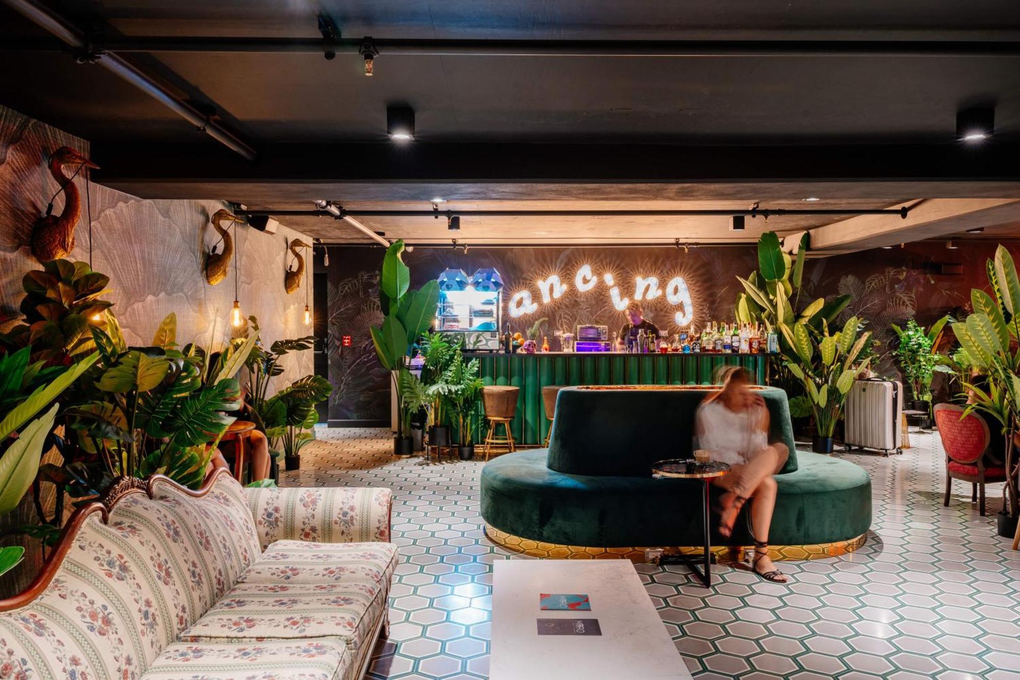 Firefly At 29, City Views And Wonderland Vibes! Hatillo  외부 사진